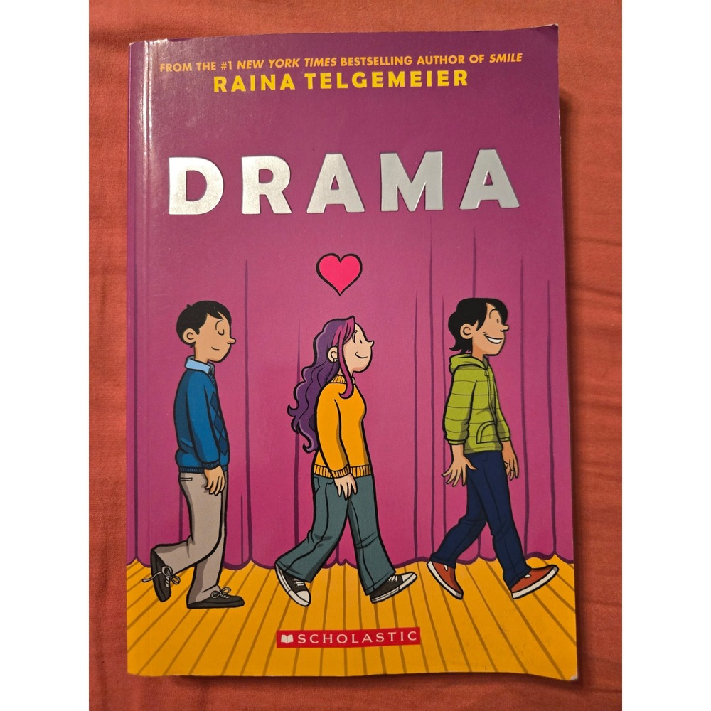Drama by Raina Telgemeier Graphic Novel Paperback Scholastic Graphix 1st Ed